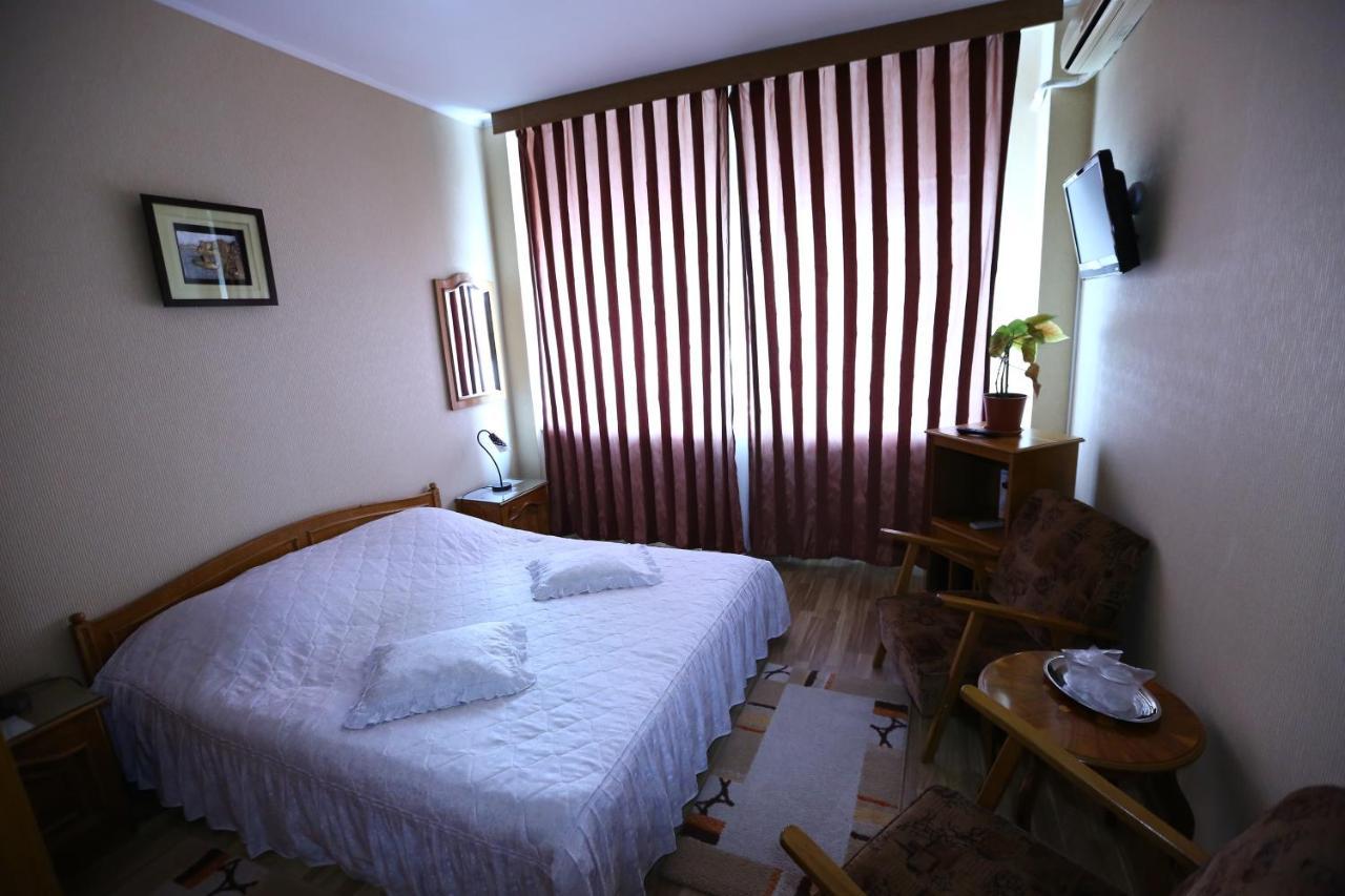 Hotel Moldova Birlad Bagian luar foto