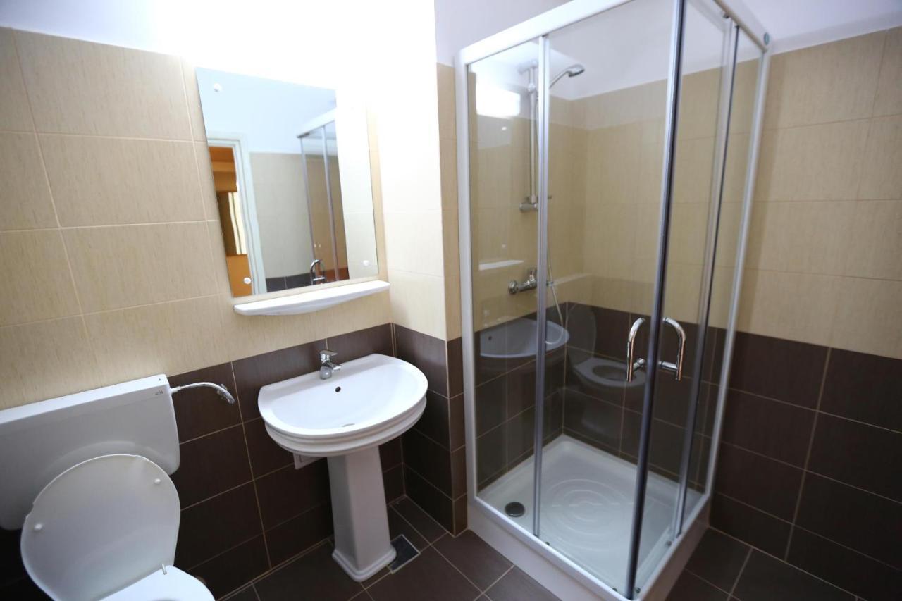 Hotel Moldova Birlad Bagian luar foto
