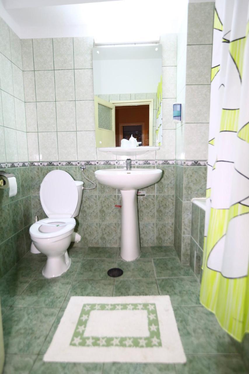 Hotel Moldova Birlad Bagian luar foto