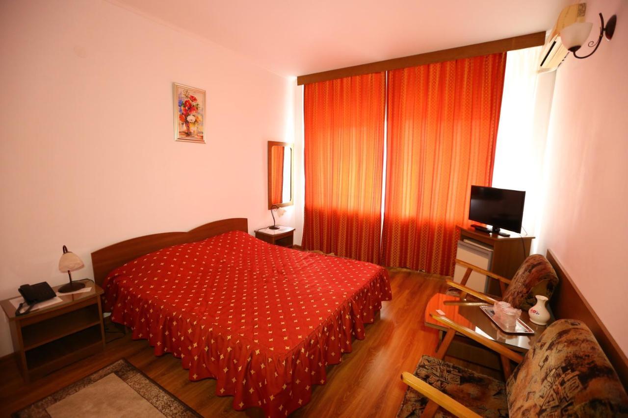 Hotel Moldova Birlad Bagian luar foto